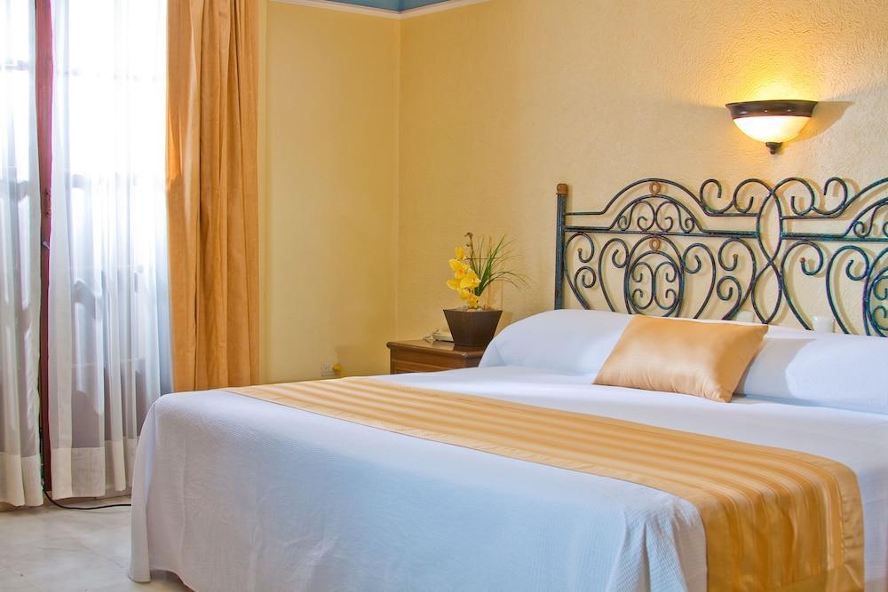 Hotel Francis Drake แคมเปเช ภายนอก รูปภาพ
